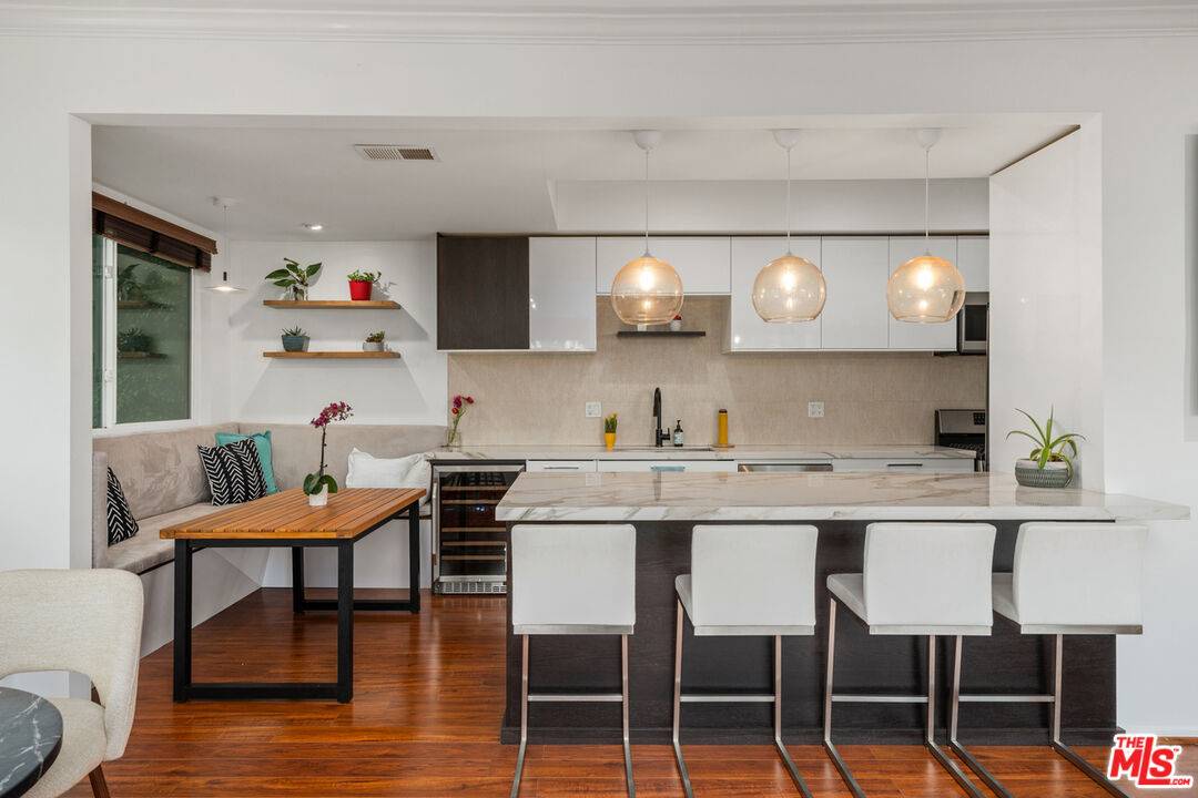 9000   Cynthia St 2BR Sunset Strip La
