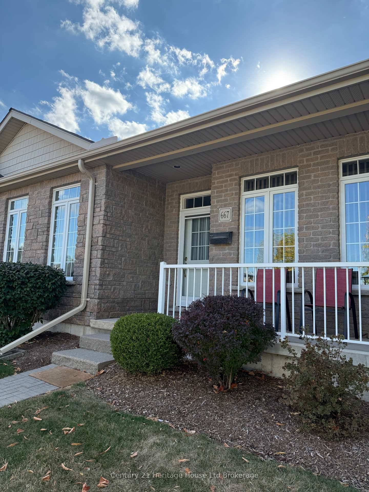 Imagine pulling into your very own triple car garage, knowing you finally have the space most condo owners only wish for.