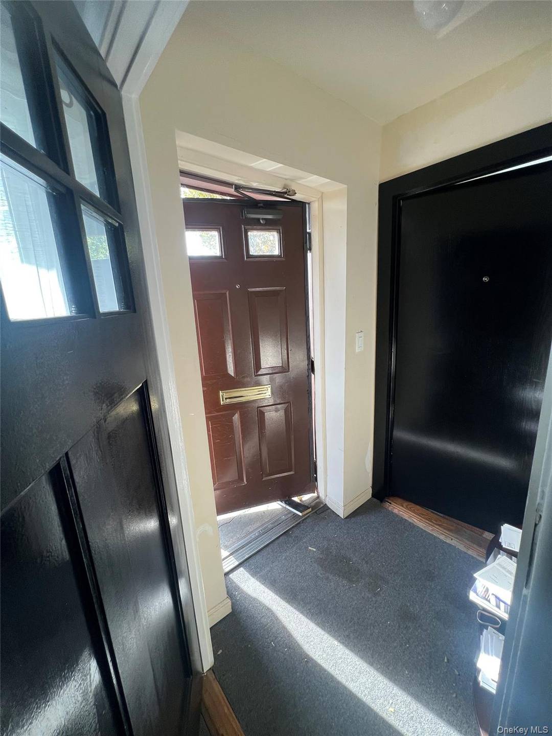 OFFICE SPACE FOR LEASE. Fully upgraded office space waiting new tenant's.