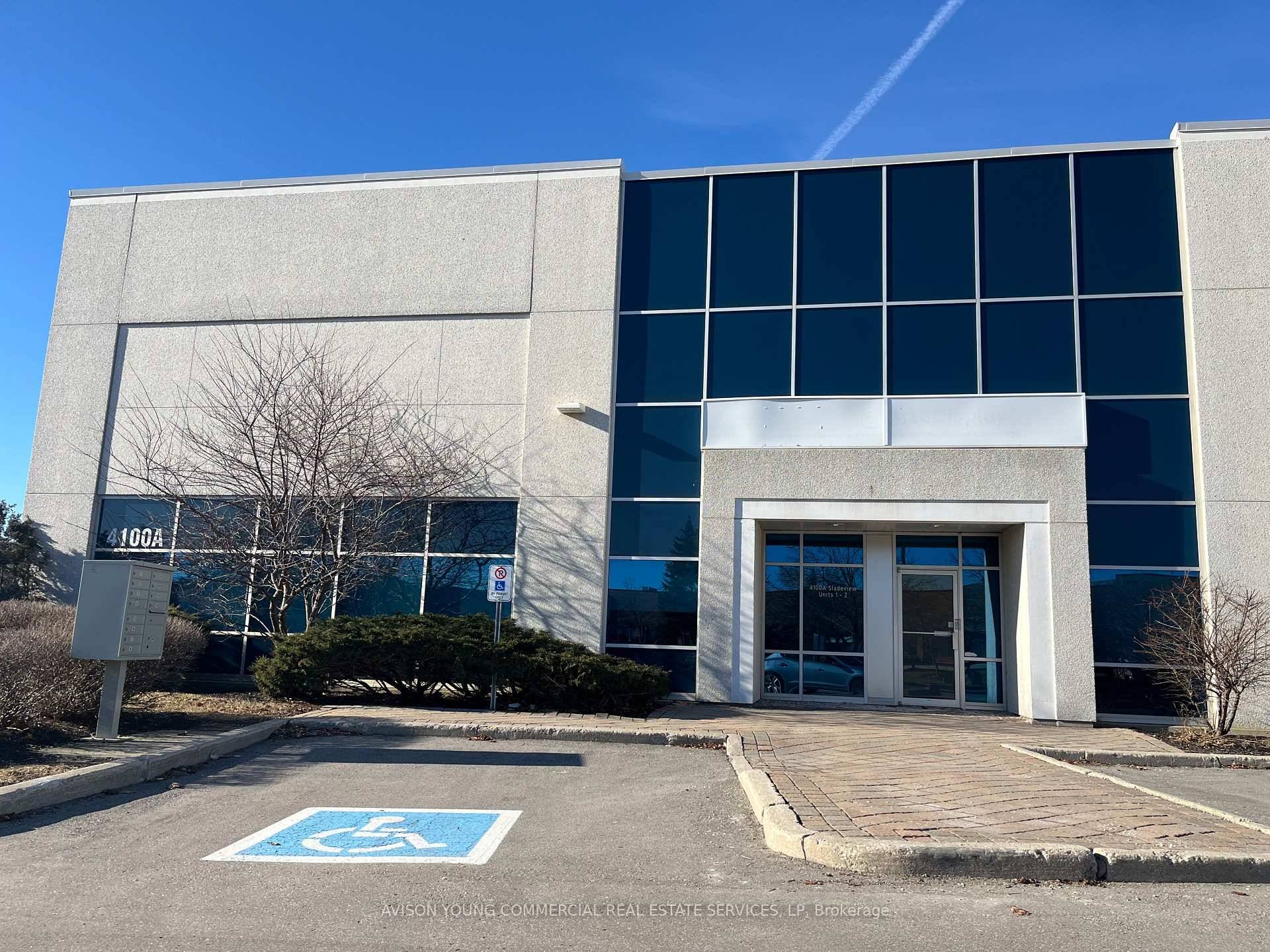 Prime corner industrial unit located in the prestigious Western Business Park.