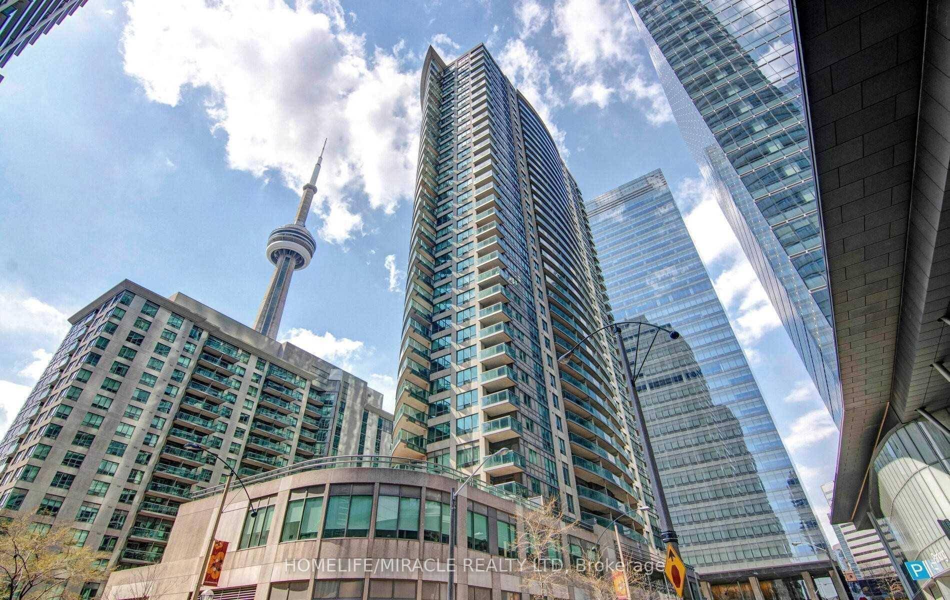 Welcome To This Stunning 2 Bedroom, 1 Bathroom Condo Located In The Heart Of Downtown Toronto.