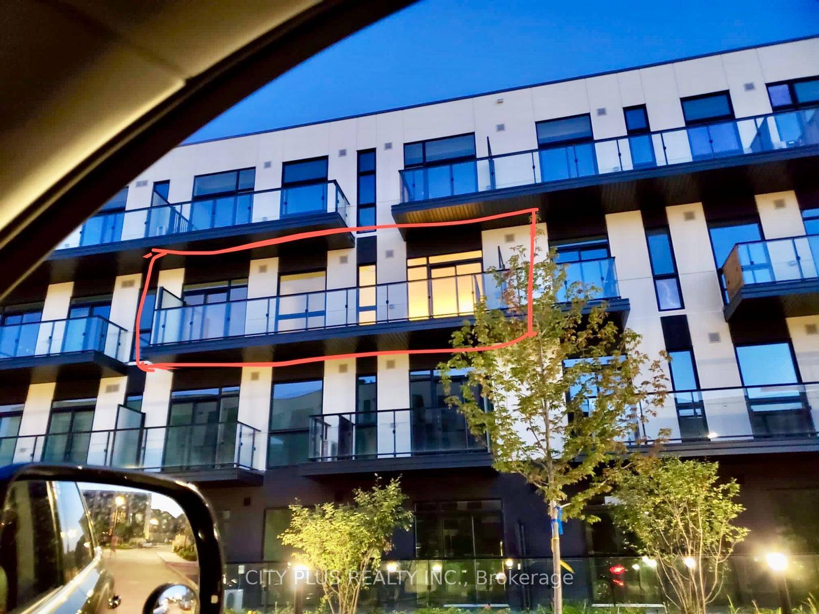 Welcome to this beautifully maintained 1 Bedroom Den unit in a modern 3 year old condo.