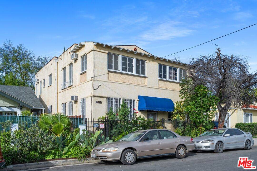 1347 N Mansfield Ave 4BR Hollywood Hills East La