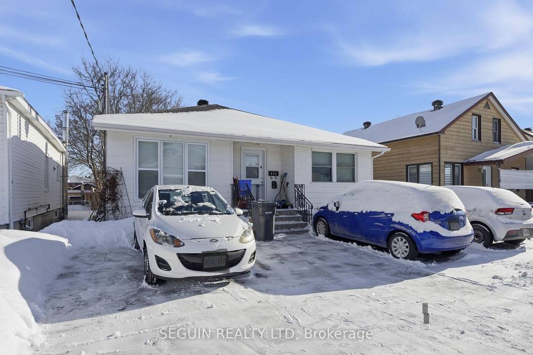 INVEST IN HAWKESBURY ! Duplex front and back unit, well maintained, meets the Ontario Fire Code Regulation, fully occupied to long term tenants, 2 separate natural gas furnace, 2 hot ...