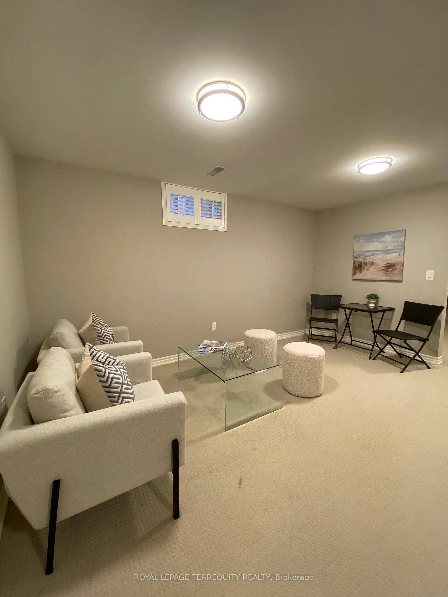 Conveniently located in the vibrant Alderwood, Etobicoke area, this stunning, clean and modern 2 bedroom unit with full sized kitchen is just perfect for the discerning single or couple.