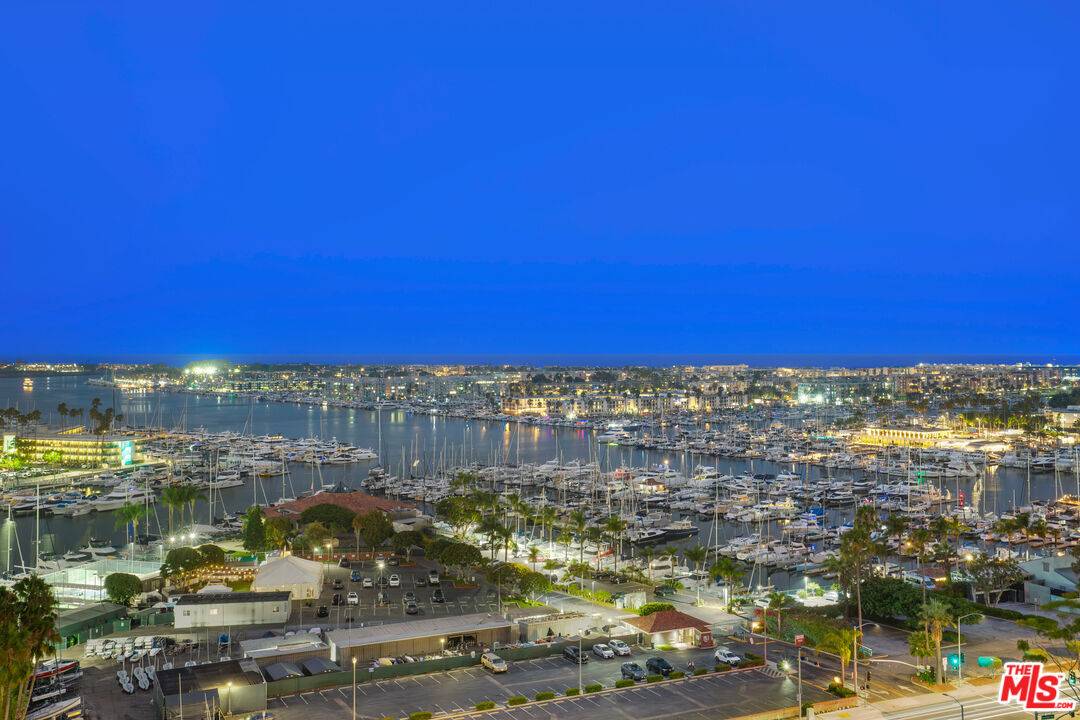 13650  MARINA POINTE DR 2BR Marina Del Rey La