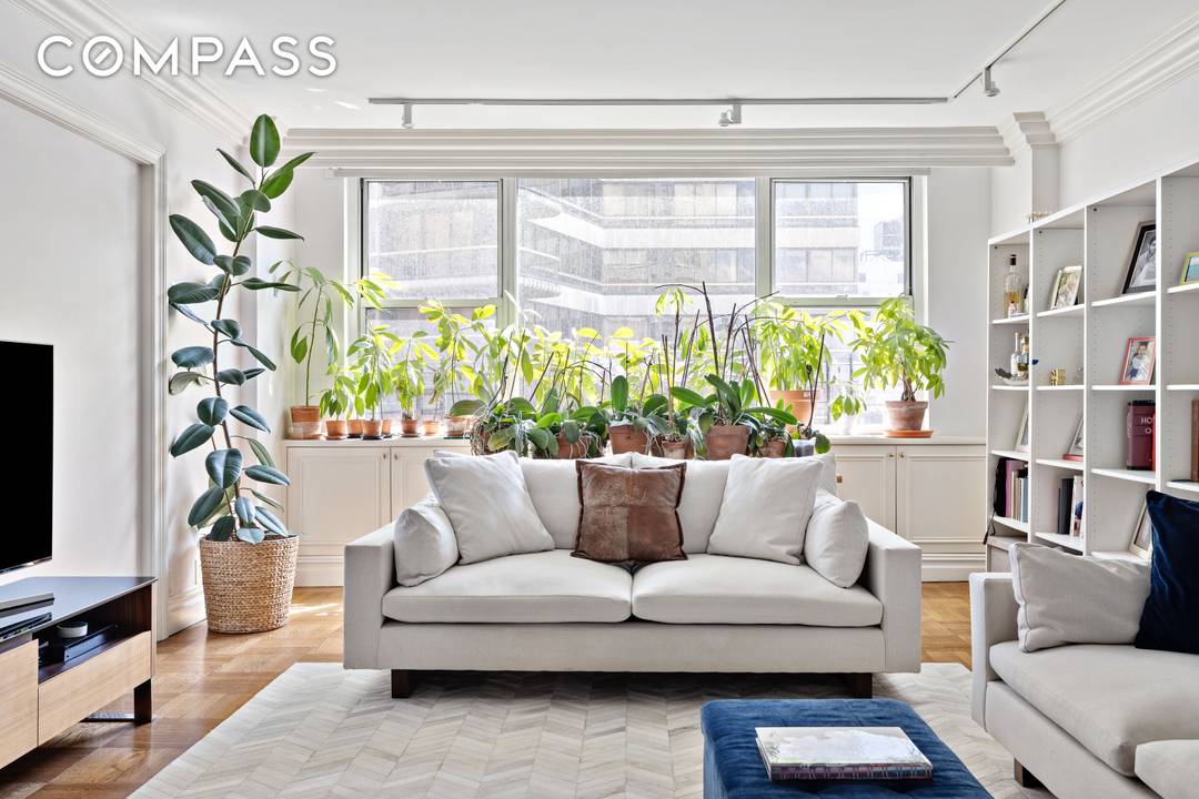 Located at The Victorian, the Upper East Side's coveted full service building, residence 9D is the home you have been waiting for.