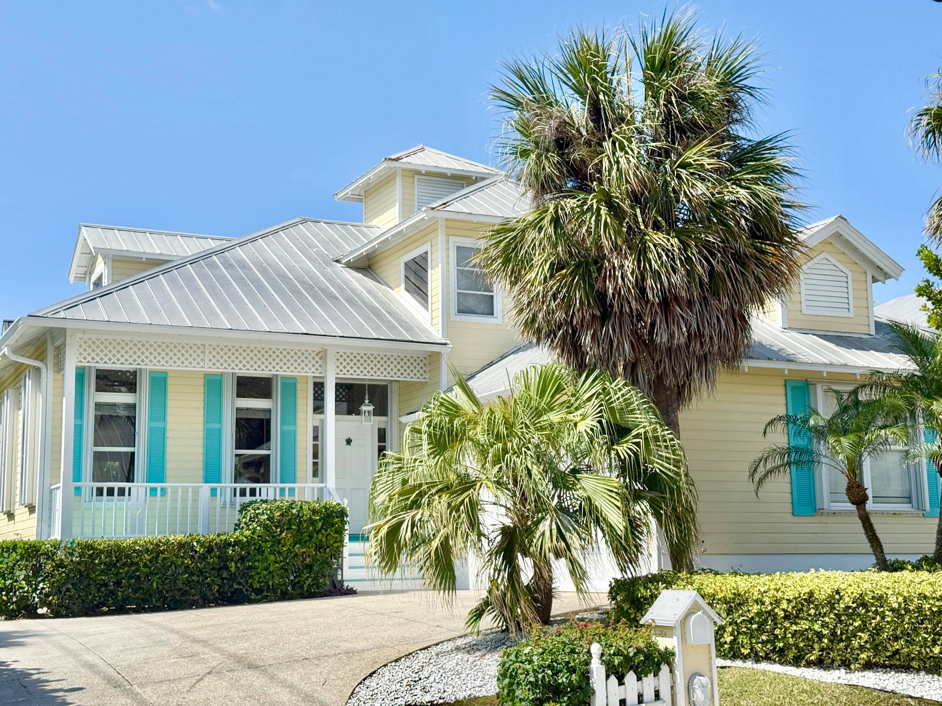 Rare Juno Beach Opportunity Iconic Seaside LocationThis is your chance to own a truly special home in the charming Key West style enclave of Seaside, one of the most coveted ...