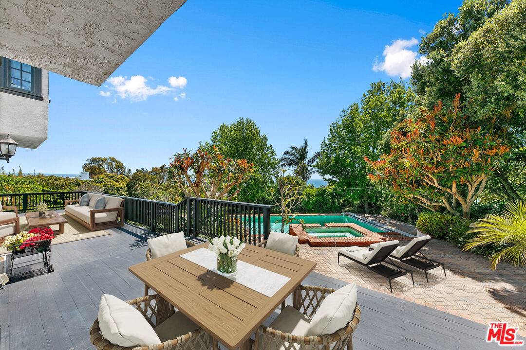 29528   Harvester Rd 5BR Malibu La