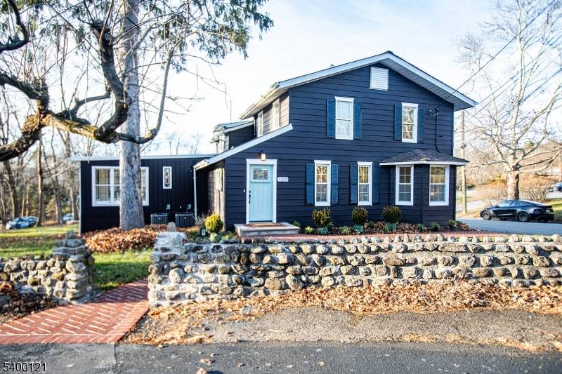 Franklin Ave Oakland Boro New Jersey Single-Family