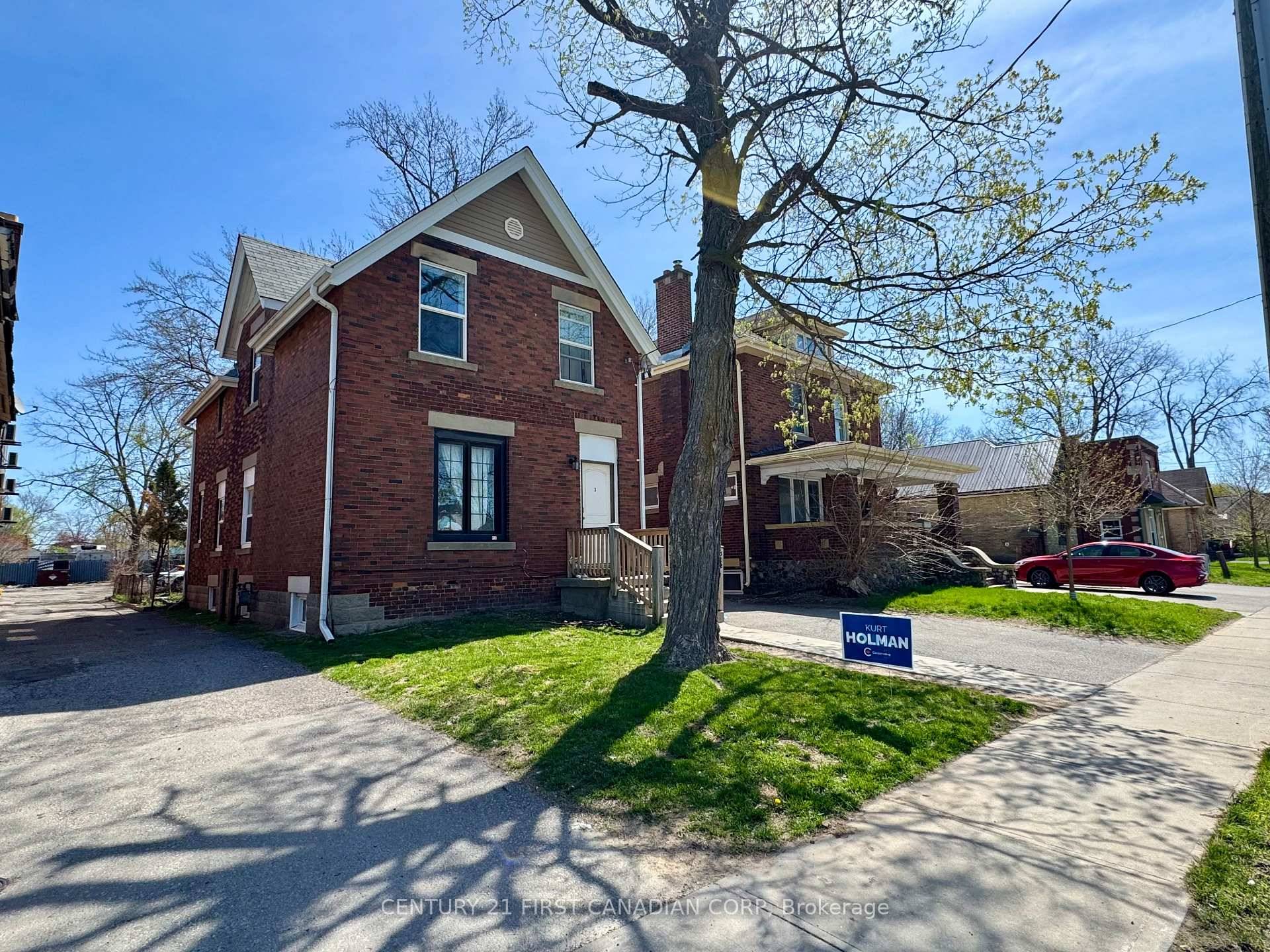 Fantastic investment opportunity in the heart of London, Ontario All brick Duplex is currently being used as a Triplex Annual income of 60, 000 year, delivering a 10.