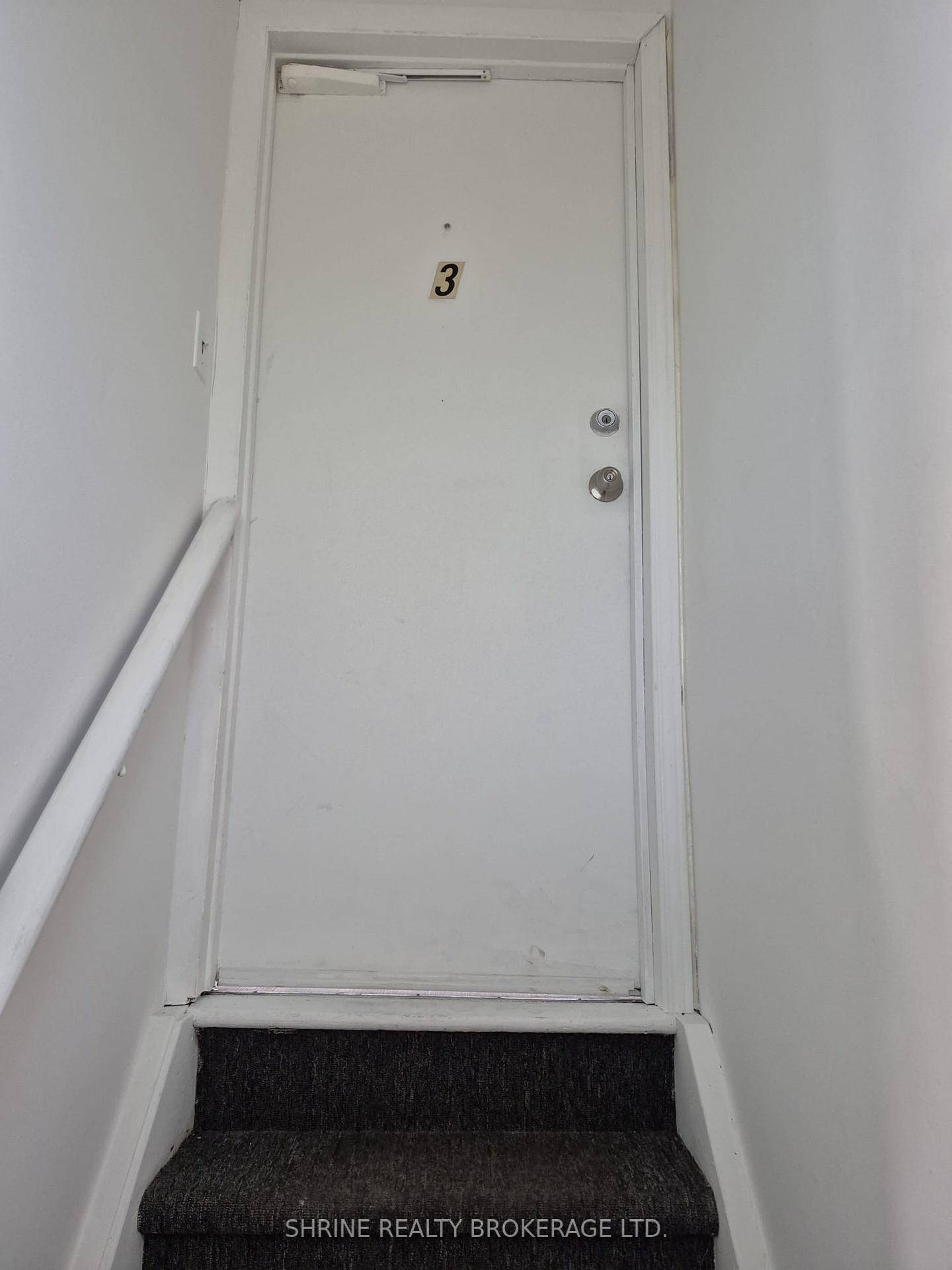 Beautifully renovated 3 bedroom, 1 bathroom apartment located on the second floor of a triplex.