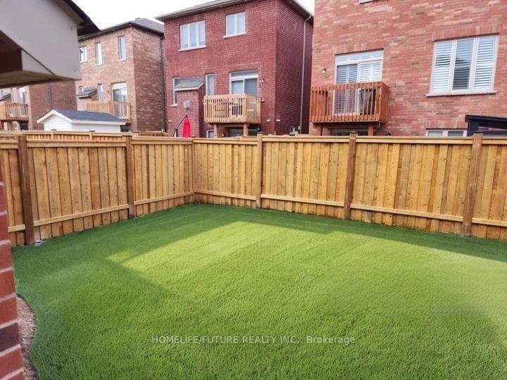 Welcome To Your Dream Home In Pickerings Thriving Seaton Community !