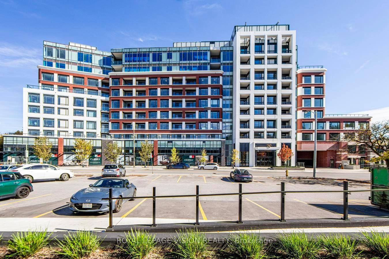 Be the first to call this brand new, never lived in 1 bedroom den residence home.