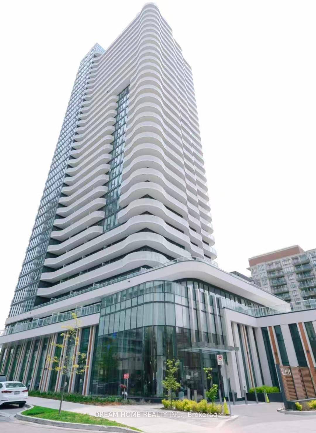 Welcome to Azura Condo, a stunning 1 1 bedroom, 2 bath condo in North Yorks sought after Yonge amp ; Finch neighborhood.