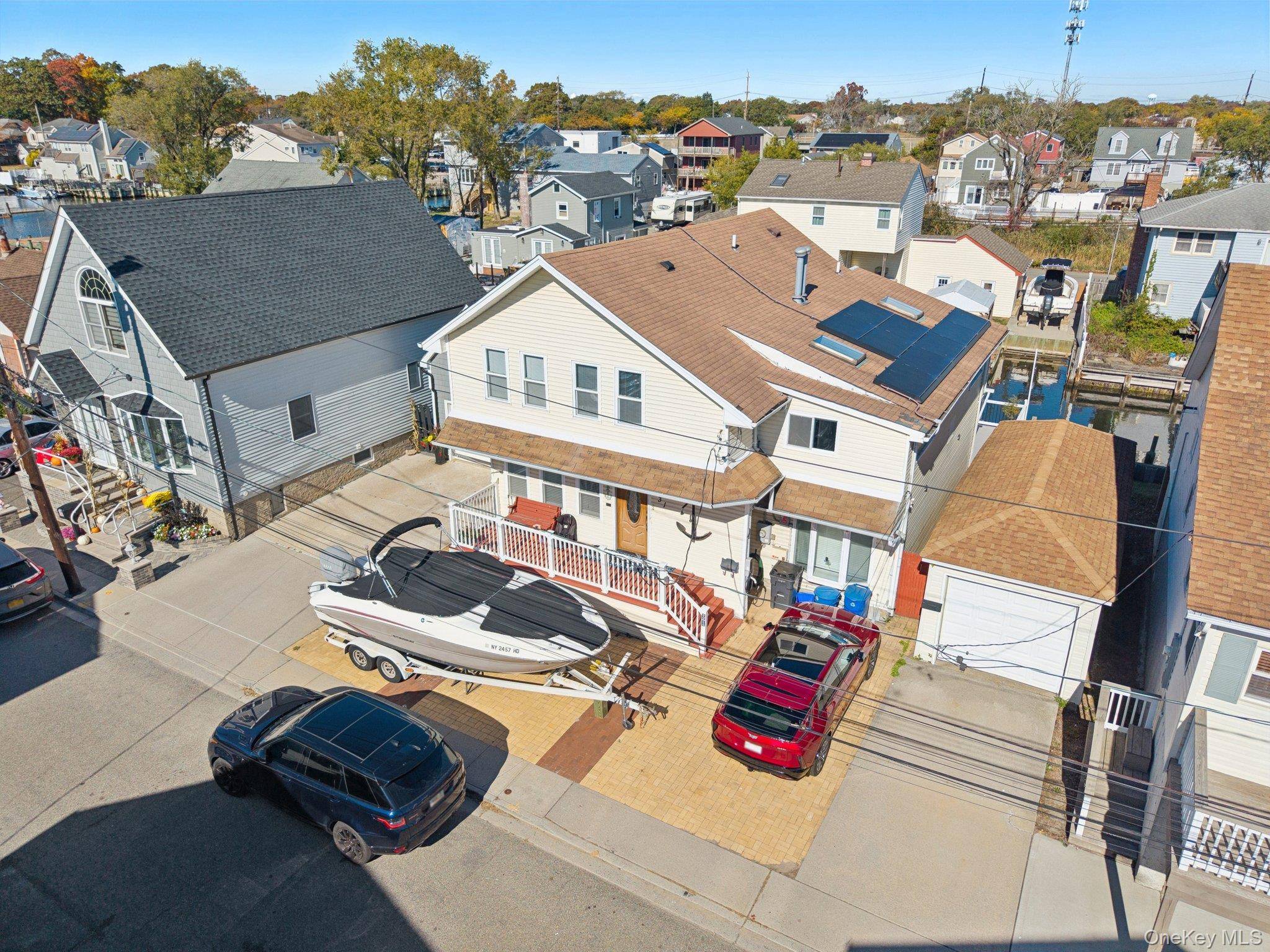 WELCOME TO THIS BEAUTIFUL 4BDRM, 2 FULL BATH HOME LOCATED IN THE PRESTIGIOUS BALDWIN HARBOUR.