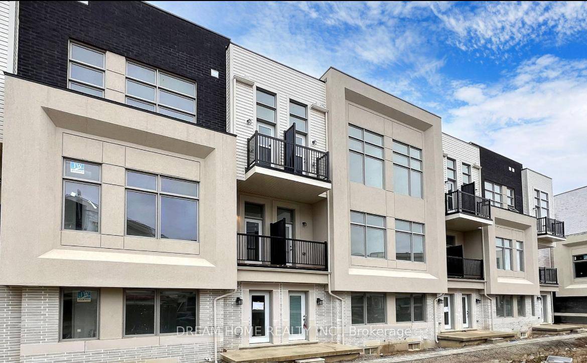 Experience modern luxury in this stunning 4 bedroom, 4 bathroom freehold townhouse.