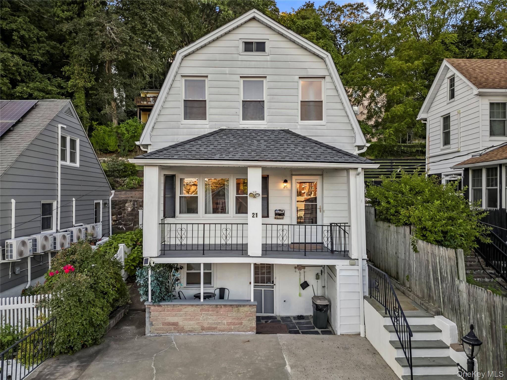 Move In Ready amp ; Commuter Friendly !