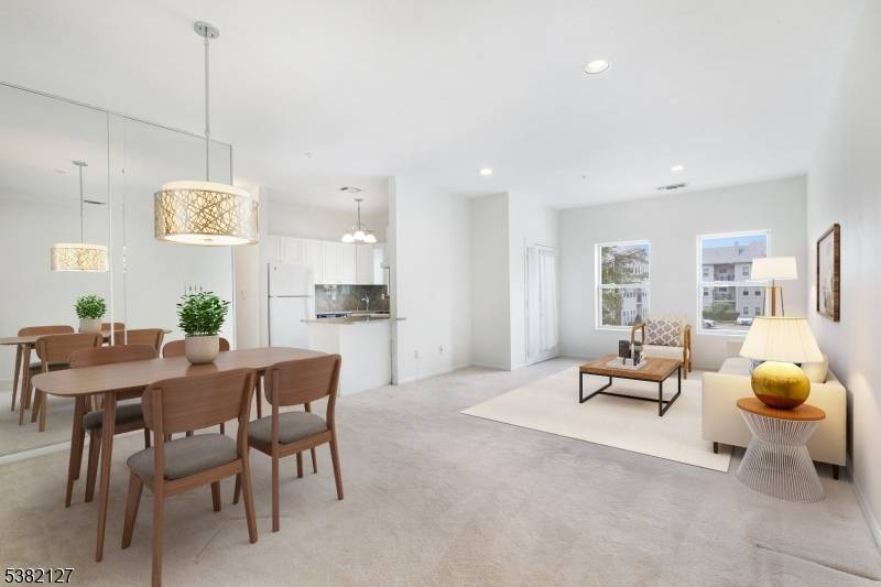 This is an incredible opportunity to own a well maintained condo in a highly sought after town.