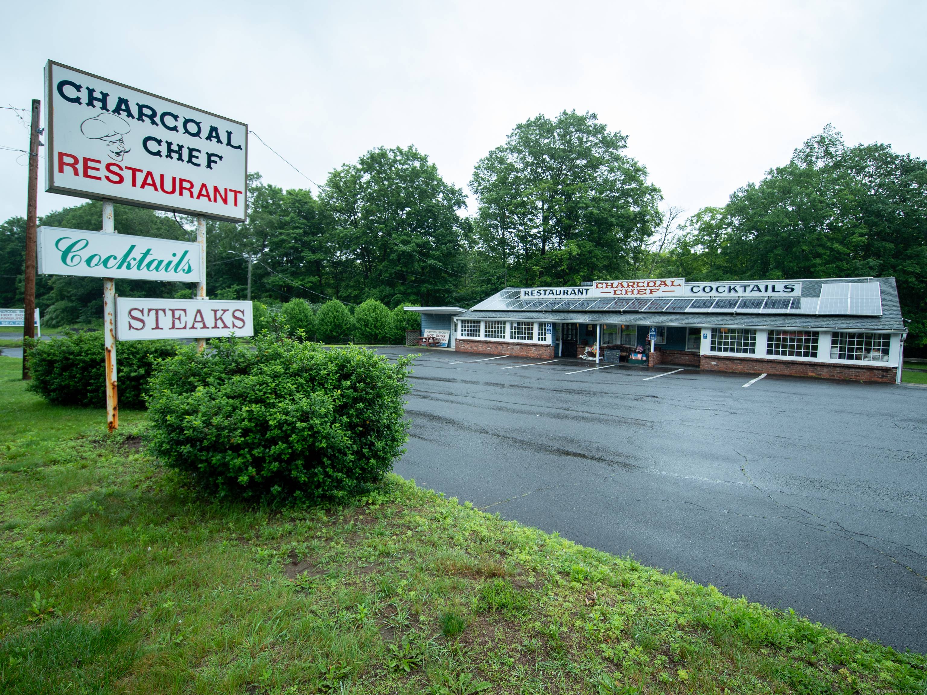 A rare portfolio deal featuring a thriving, family run restaurant and adjacent residence under unified ownership since the 1950s.