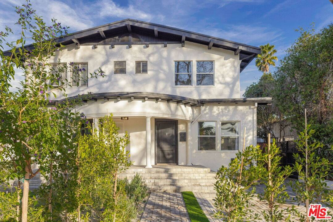 1142 Poinsettia Dr 5BR Hollywood Hills East La