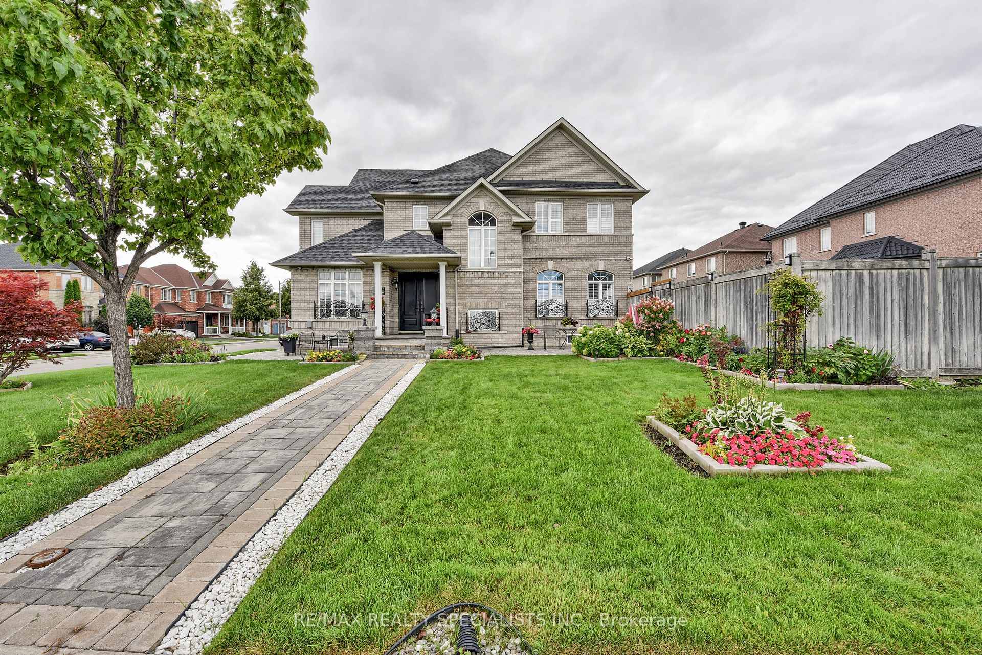 Welcome to this beautiful executive home in Castlemore Area.