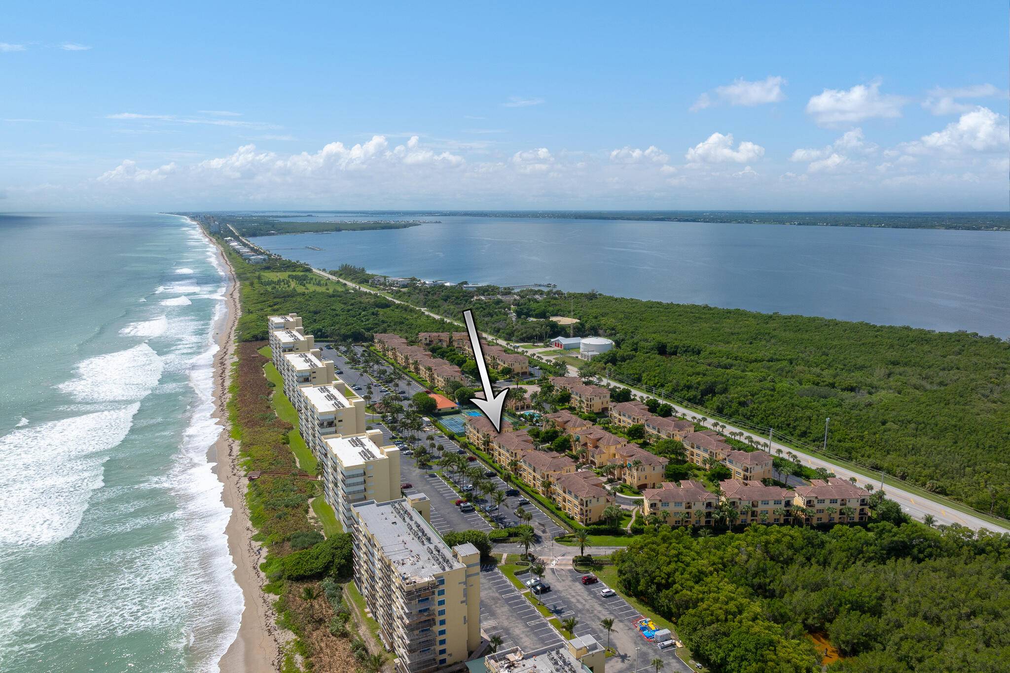 Welcome to your dream beachside retreat !