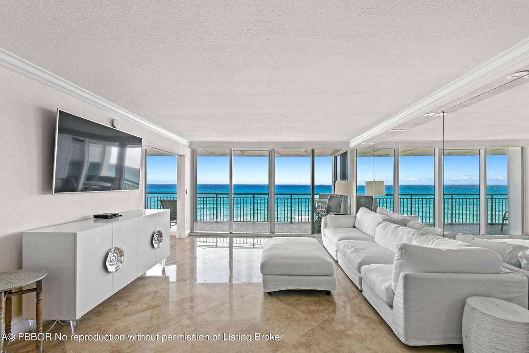 This gorgeous 2 2 corner unit offers direct oceanfront views in the esteemed Barclay building.