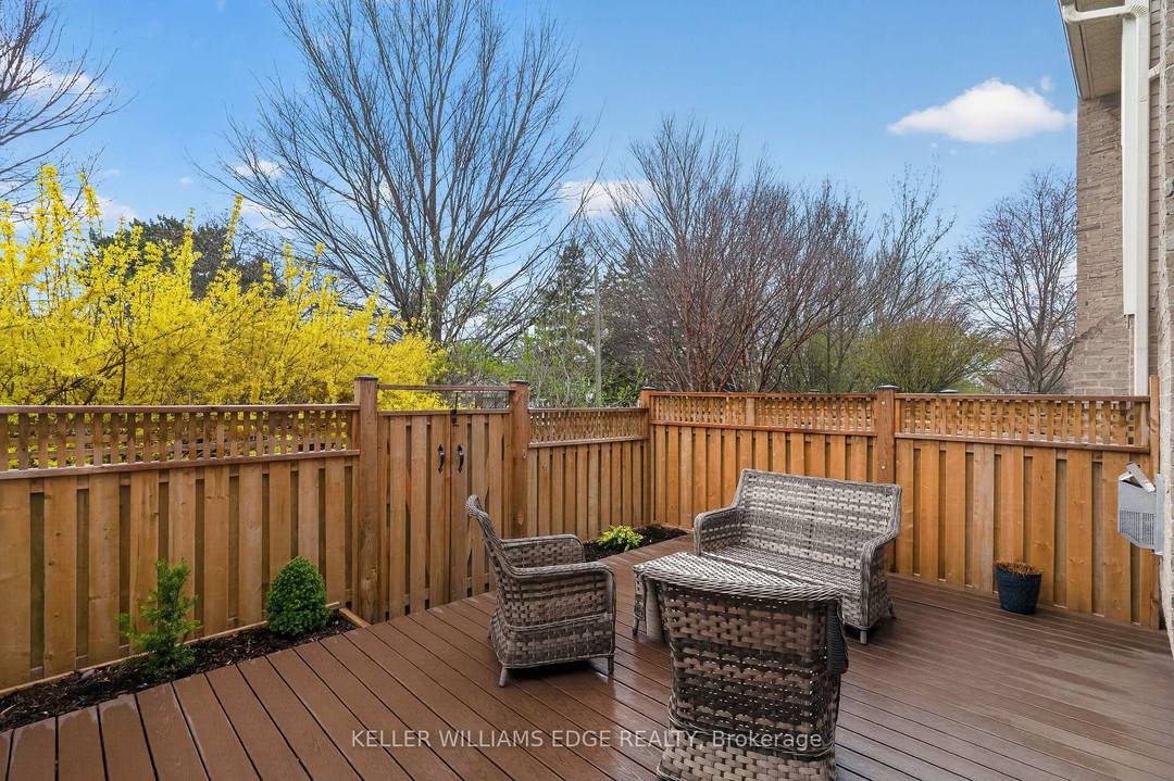 Executive townhome offering over 1, 800 sq.