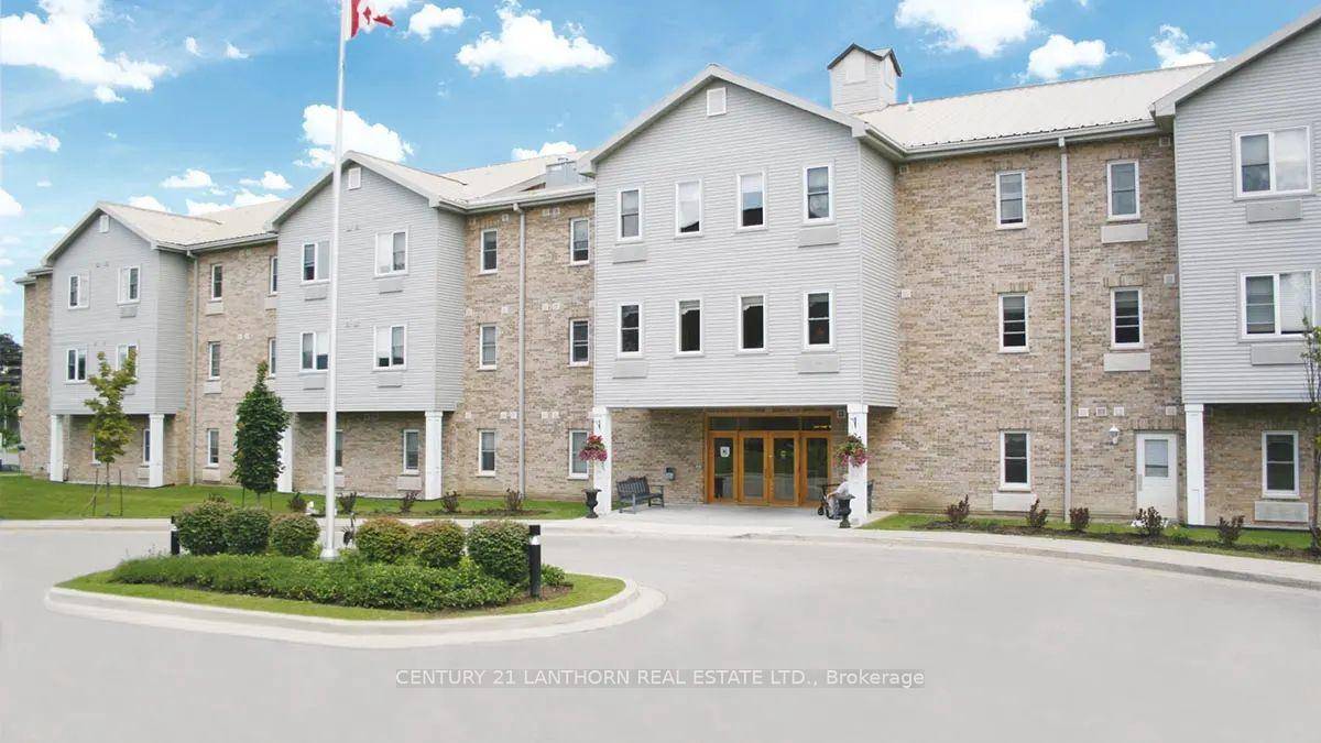 Suite 332 at Livita Centennial is a large studio suite with a kitchenette, offering 353 square feet of comfortable living space.