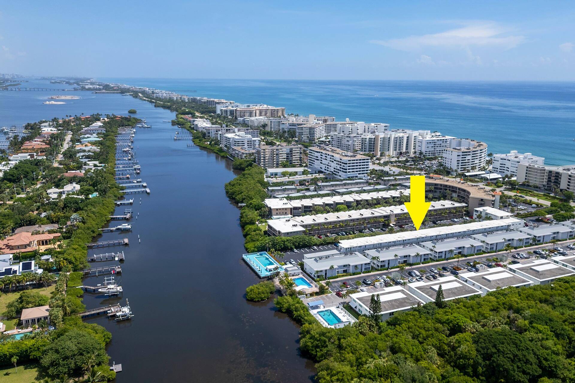 Waterfront 55 Living Between the Ocean Intracoastal Waterway !