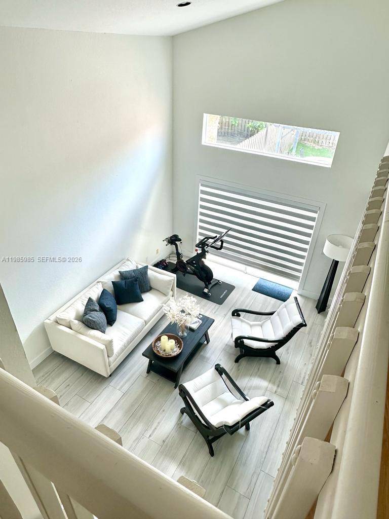 Beautiful 2 Story Home in Silver Lakes, West Miramar Welcome to this stunning 2 story residence in the highly desirable Silver Lakes community of West Miramar.