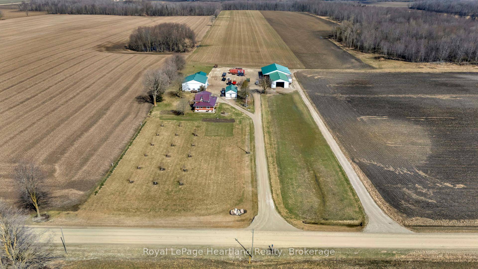 Beautiful 4 bedroom home sitting on a sprawling 4.