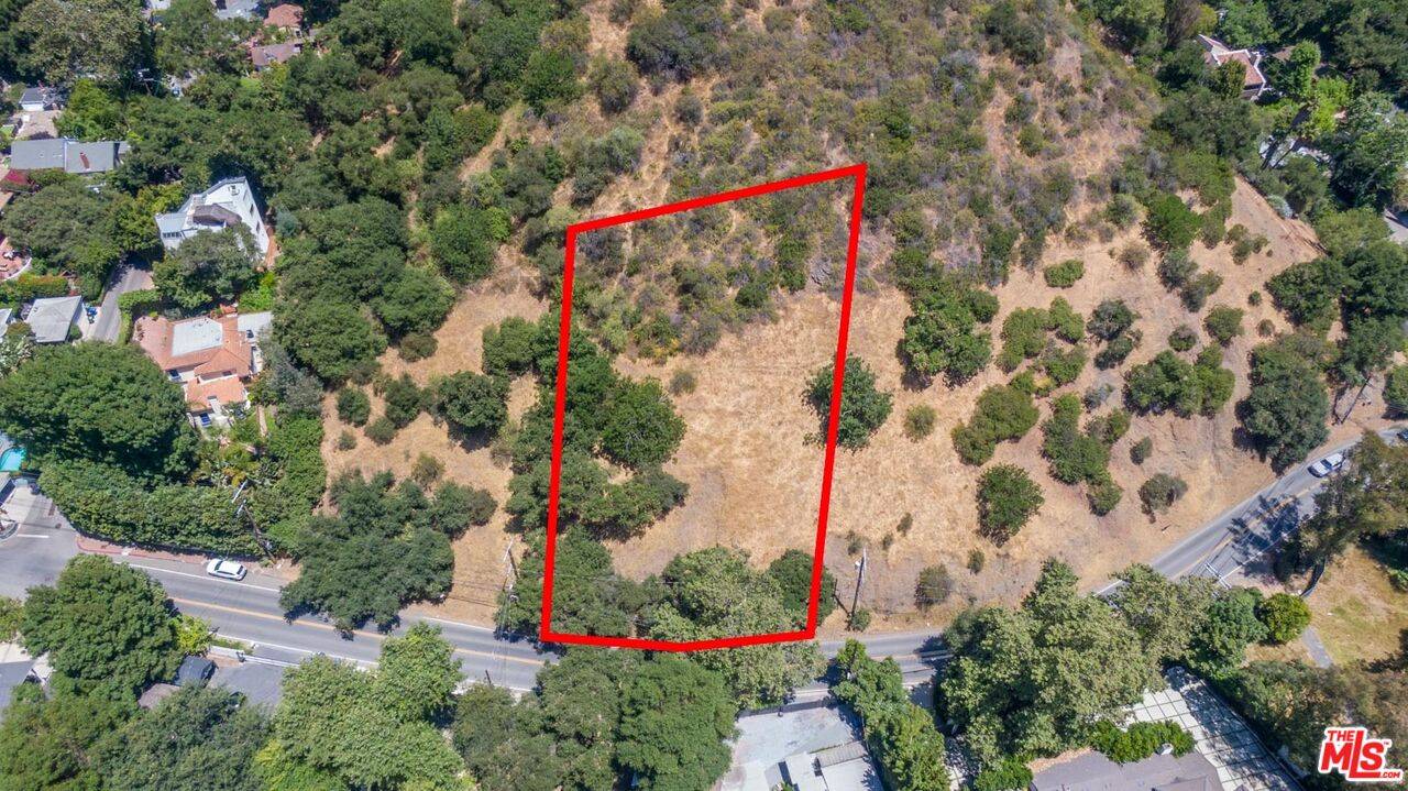 2250  Benedict Canyon Dr Beverly Hills Post Office | B.H.P.O. La