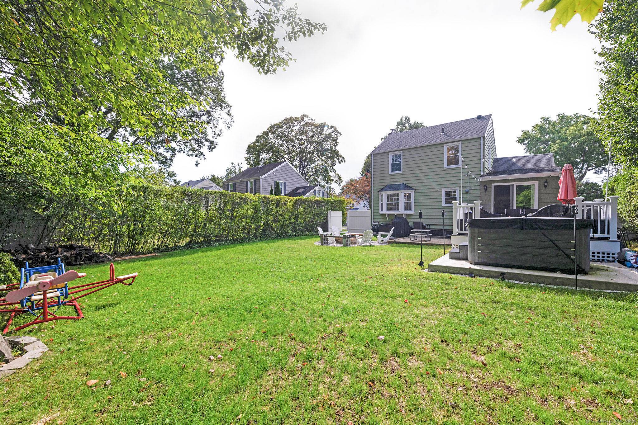 Convenience sophisticated style is what you get with this luxury 2 bedroom Den, 1.