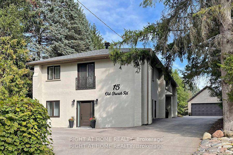Unique Opportunity Of Ravine Lot In King City, Private 0, 46 Acre Irregular Lot With Beauty Of Nature, Fully Refinished Modern Style Home With Accent Venetian Plastering Walls, Custom Made ...