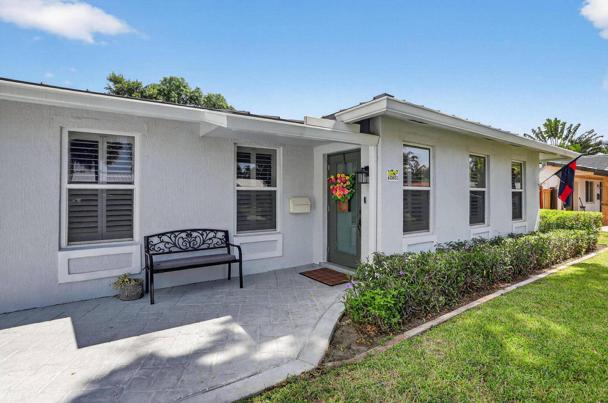 Beautifully Updated Home in Desirable Lighthouse Point !