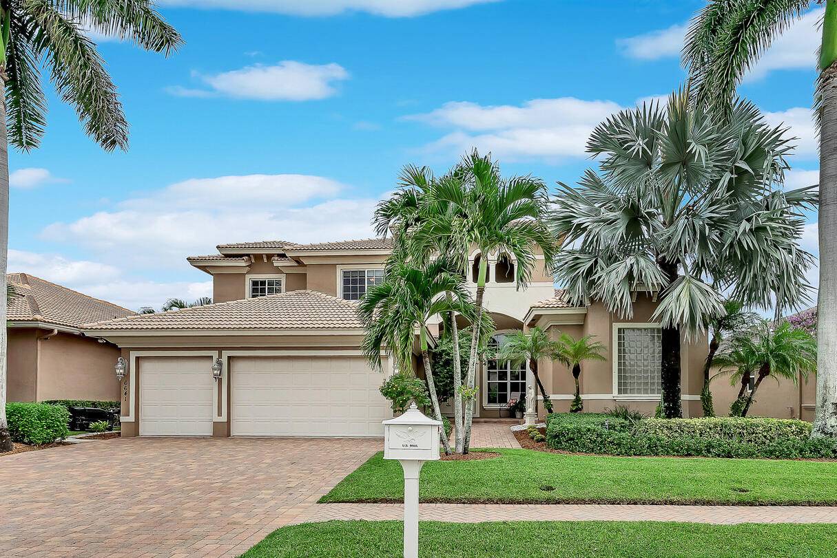Welcome to the stunning Flamingo Model home, a luxurious 5 bedroom, 4.