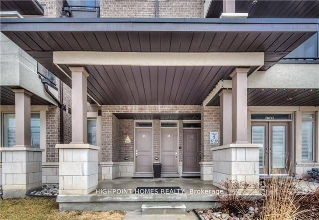 Luxurious Ground Level Jade Suite in the Heart of Maple Directly Across from Canada's Wonderland !