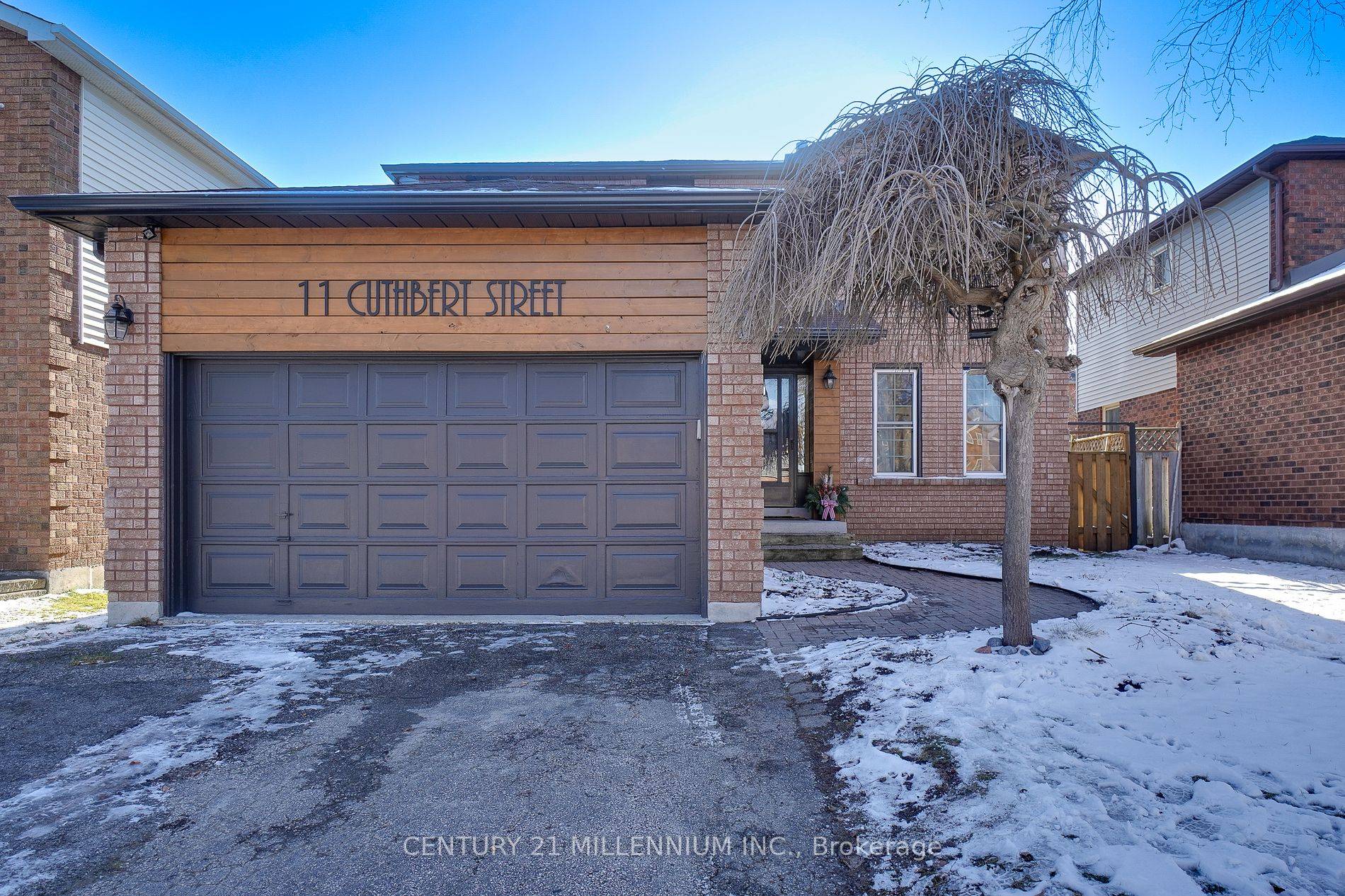 Spectacular Family Home located in the Sought after Community of Ardagh Bluffs.