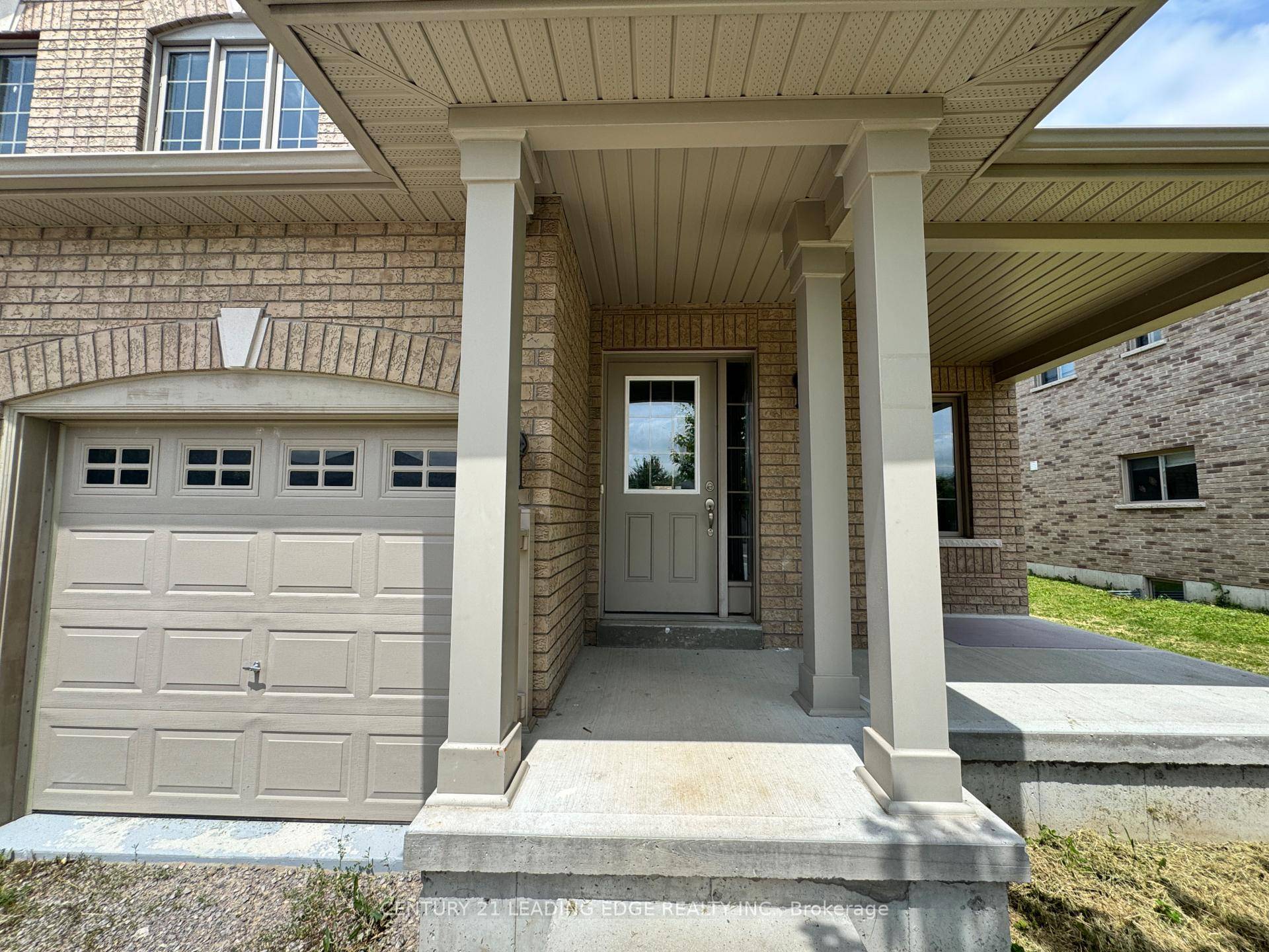 Enjoy this Like New, 2 Storey Home in Hastings, Freshly painted, Very Well Maintained Home.