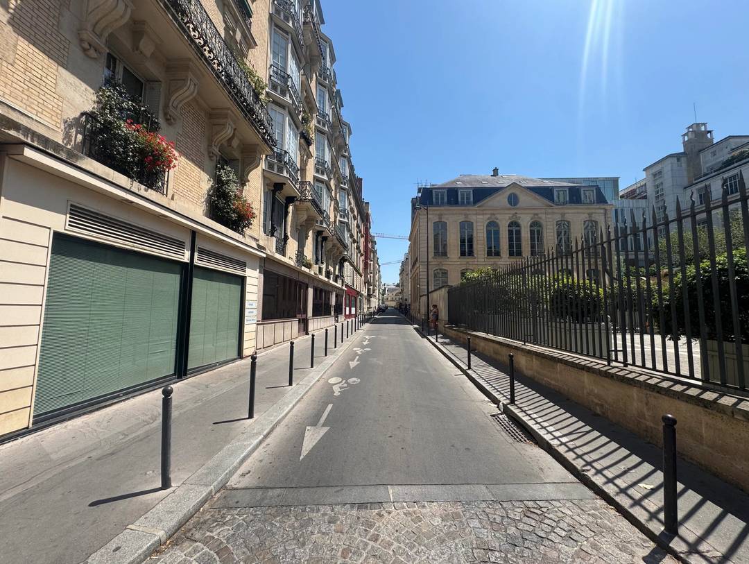 Commercial premises equipped - Just steps from Le Bon Marché, Paris 6th