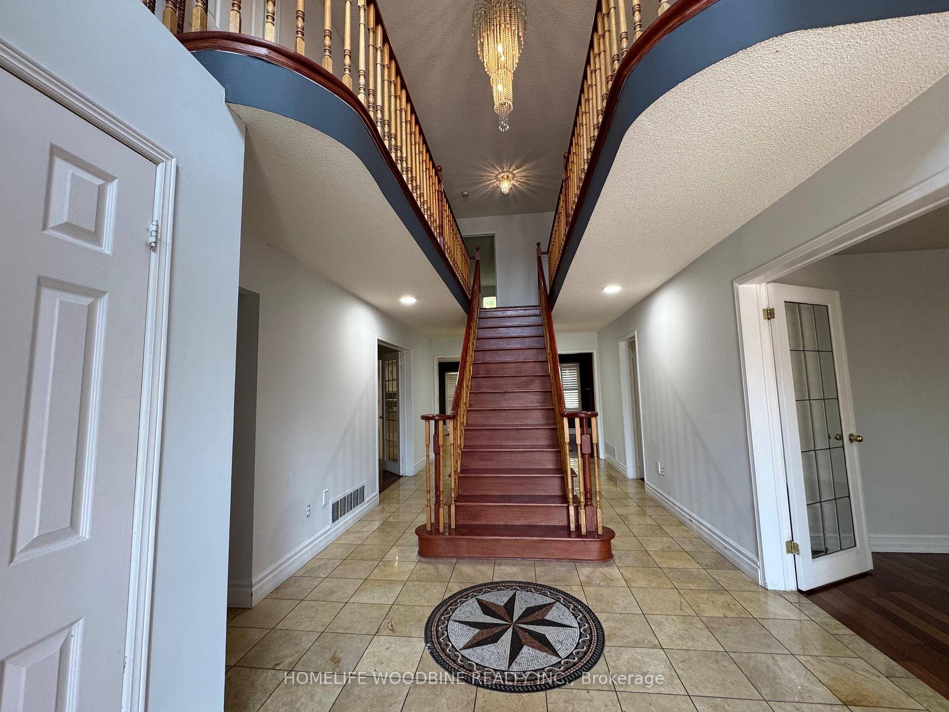 Beautiful Executive House.