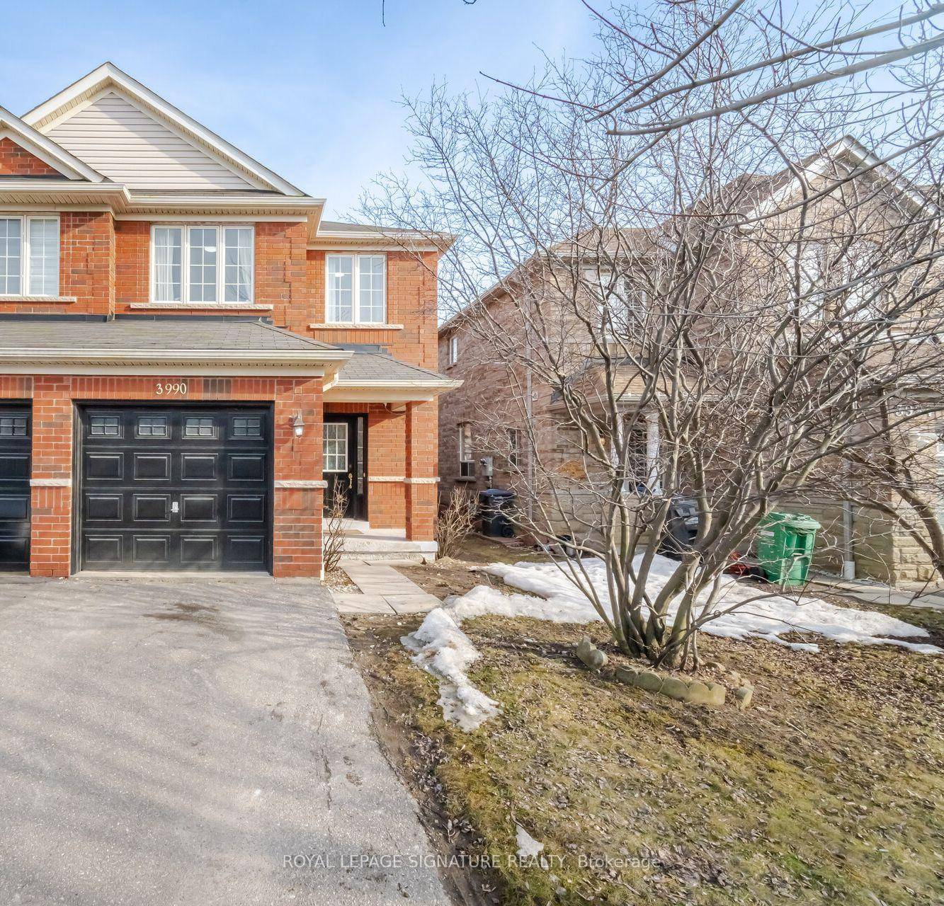 Motivated Seller Beautiful Fully Renovated Semi Detached In Churchill Meadows Community.