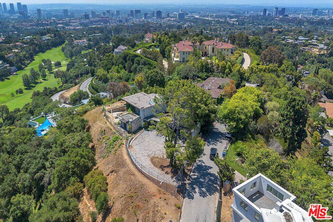 11287   Chalon Rd 4BR Brentwood La