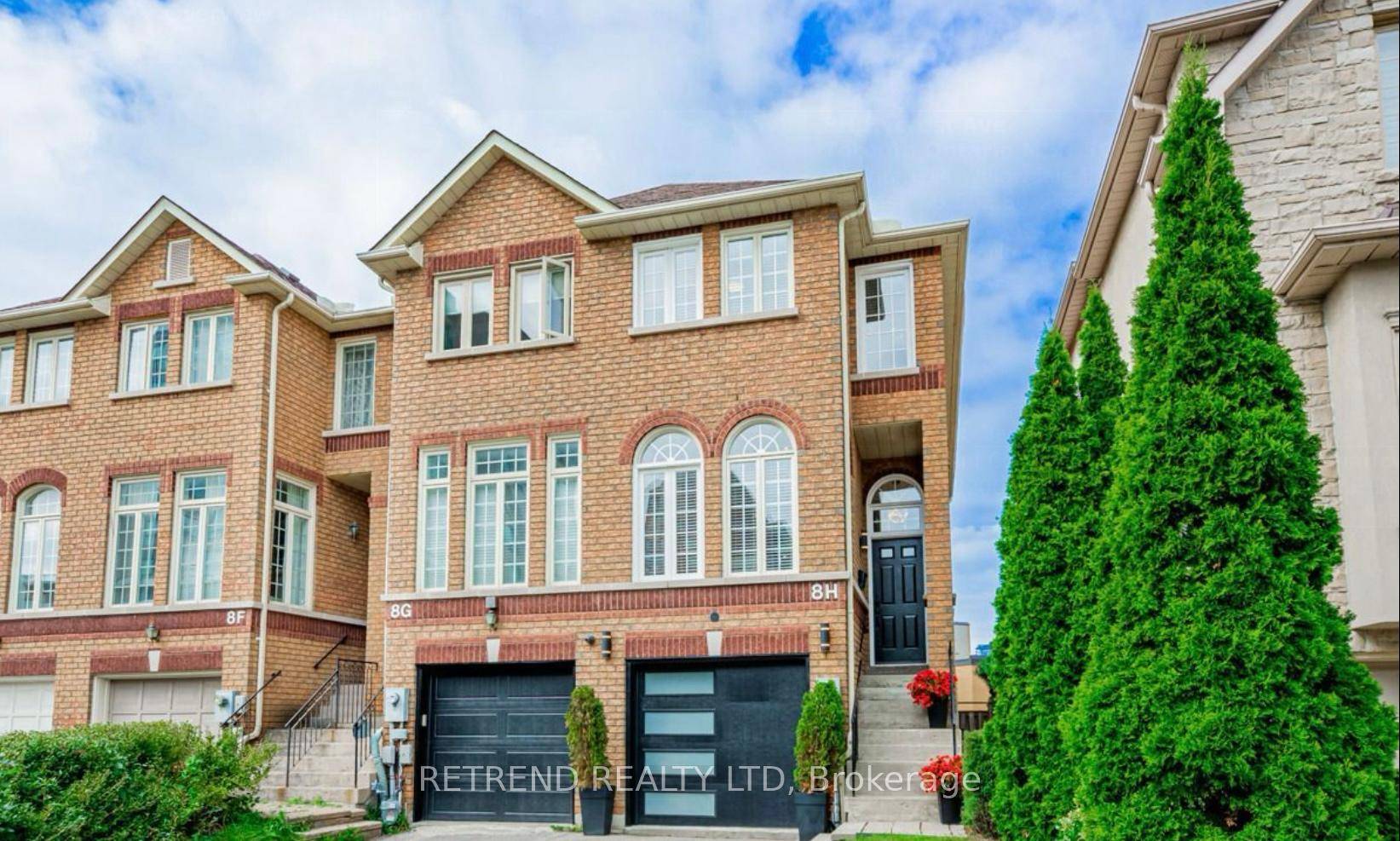 Modern living awaits in this beautifully renovated 3 bedroom end unit townhouse on a quiet cul de sac in Willowdale.