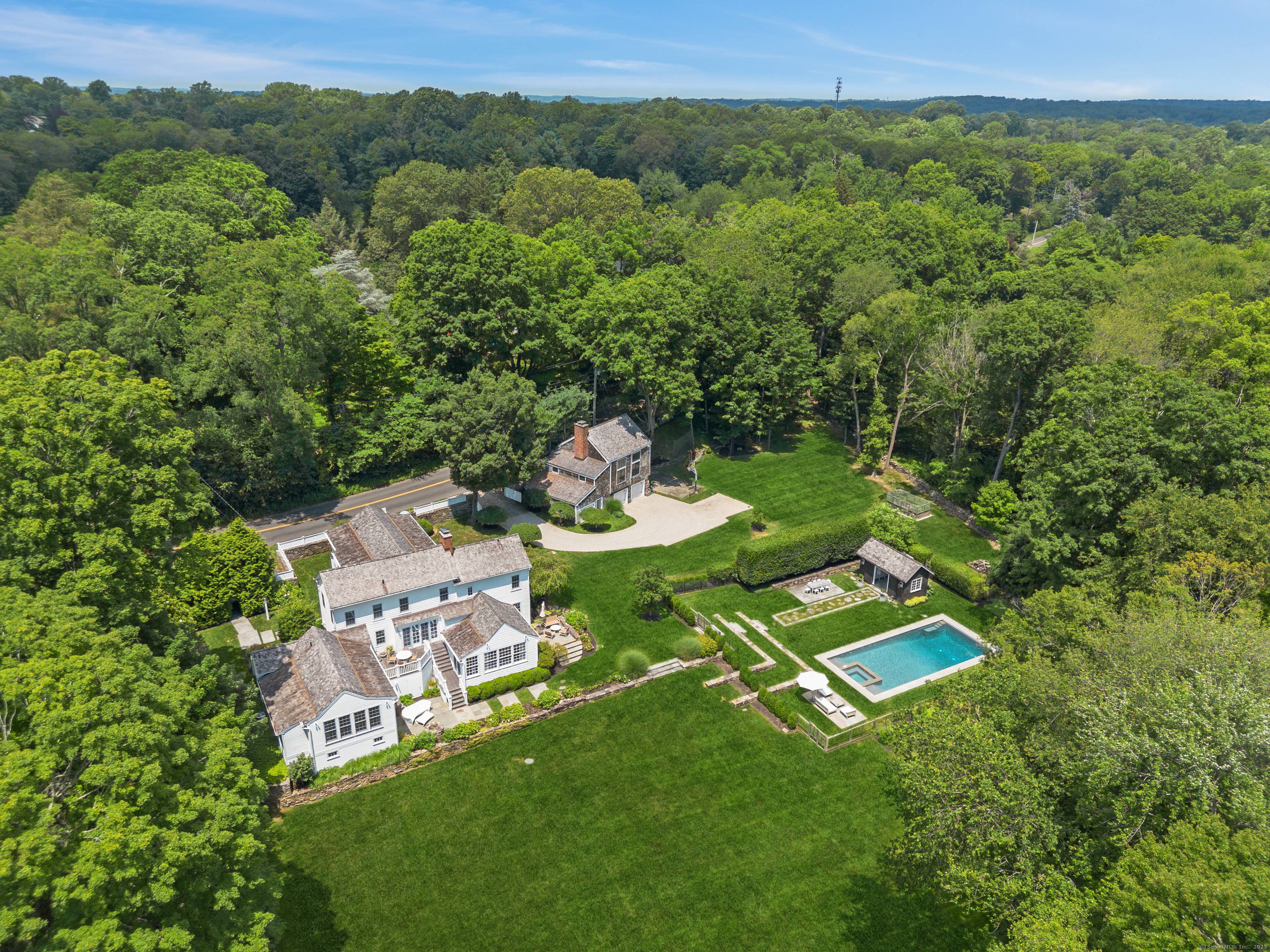 Located in the heart of Greenfield Hill, Upper Meadow Farm is a rare blend of timeless character and modern comfort.