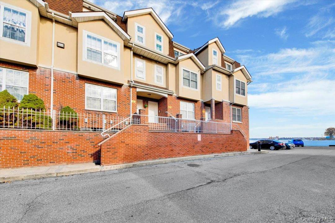 Glistening Waterfront Gem !