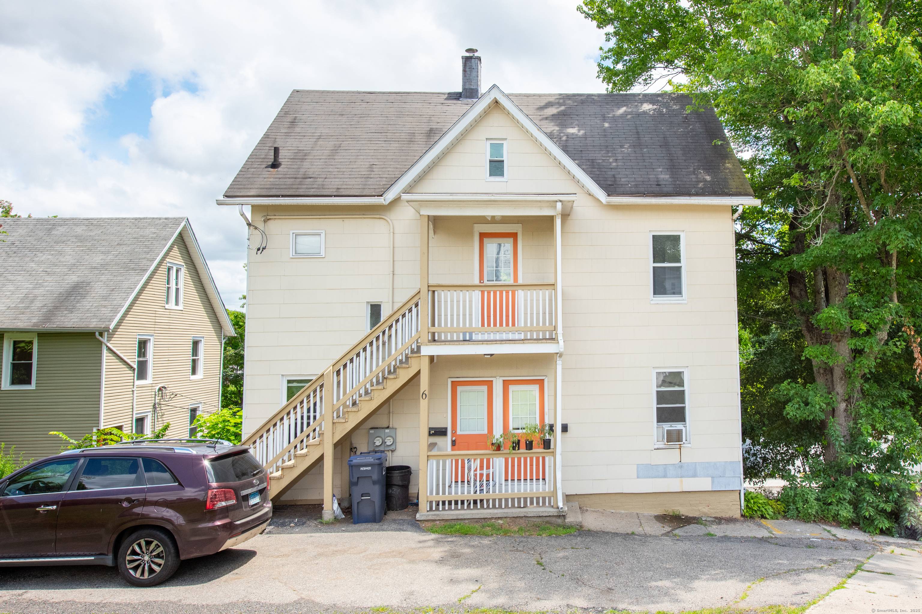 Renovated in 2018 this 2 family home is unique due to the fact that both Apartment 1 2 are townhouse style units each with 5 Rooms, 3 Bedrooms 1 Bathroom.