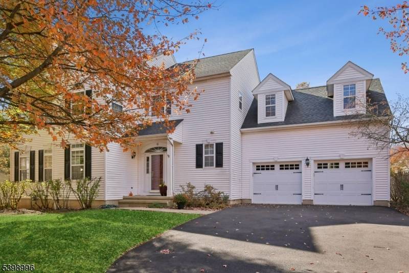 The Fillmore model is absolutely stunning, nestled in the highly sought after Liberty Ridge section of The Hills !